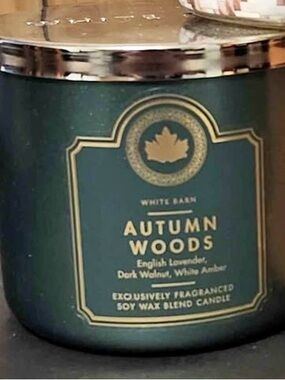 White Barn Autumn Woods Candle - Green & Gold Accent